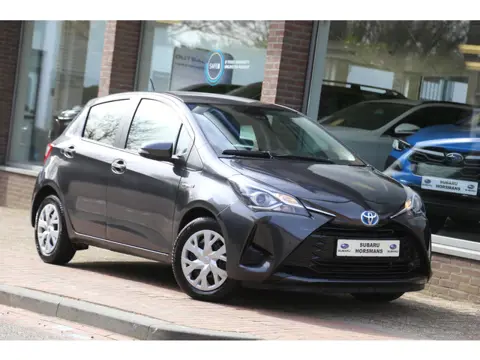 Toyota Yaris 1.5 Hybrid Active Navi Camera (bj 2019)