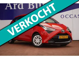 Toyota Aygo 1.0 VVT-i x-play+apple-carplay-navigatie+camera+airco = 30-DECEMBER 2019= SUPER PRIJS !!