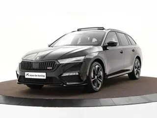 Skoda Octavia Combi 1.4 TSI RS iV PHEV Business · Panoramadak · Elektrische stoelverstelling · Stoel