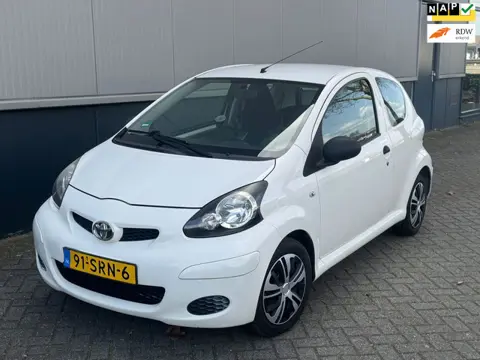 Toyota Aygo 1.0-12V Cool Airco Carplay Nieuwe apk NAP
