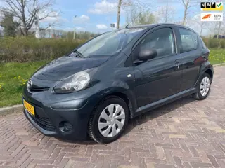 Toyota Aygo 1.0 VVT-i Now-Airco-NAP