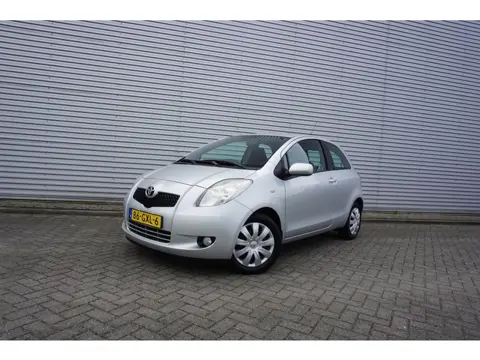 Toyota Yaris 1.3 VVTi Sol Airco / Elektr. ramen / NAP