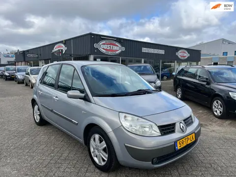 Renault Scénic 1.6-16V Privilège Luxe(st-bekr,automaat,clima,cruise,bj04,1599,-)