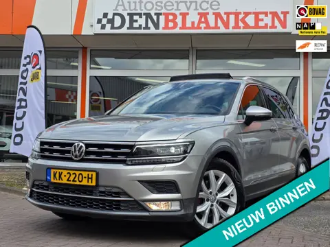 Volkswagen Tiguan 1.4 TSI ACT Highline BJ.2016 / Panodak / Navi / Camera / Led Koplampen / Keyless /
