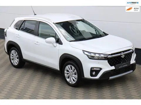 Suzuki S-Cross 1.4 Boosterjet Smart Hybrid Carplay BTW !!