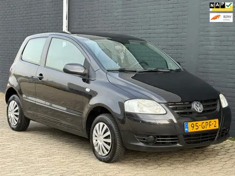 Volkswagen Fox 1.2 Trendline Nieuw APK 5deurs ZWART ELEKTRISCHE RAMEN