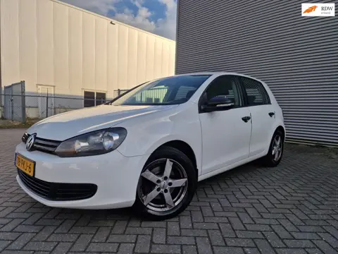 Volkswagen Golf 1.6 TDI Trendline CARPLAY NAVI BOEKJES