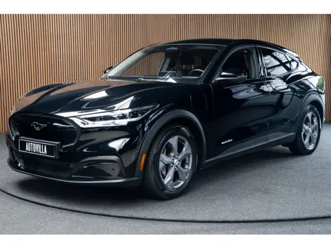 Ford Mustang Mach-E RWD 75 kWh B&O - Panoramadak - 360 Camera - Trekhaak afneembaar