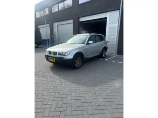 BMW X3 2.5i Executive NW APK (bj 2004, automaat)