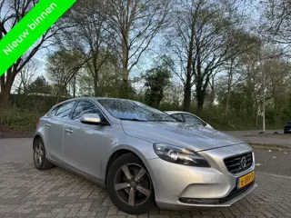 Volvo V40 1.6 D2 Momentum Bns (bj 2014)