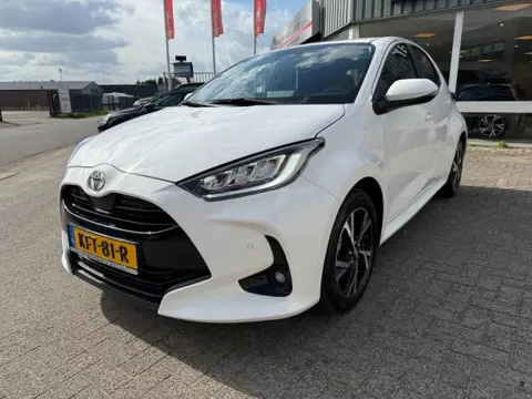 TOYOTA YARIS 1.5 Hybrid 115 Dynamic RIJKLAAR MET GARANTIE