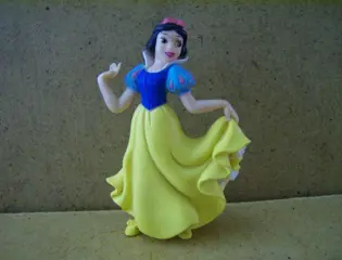 Sneeuwwitje / 7 dwergen poppetje 2 adv5523