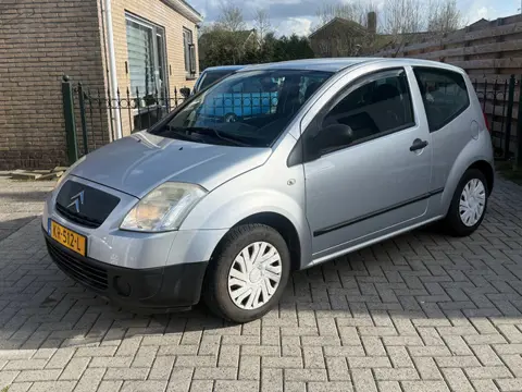 Citroen C2 1.1i Séduction leuke zuinig auto met een vol jaar apk koopje !