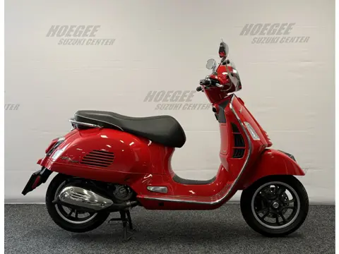 Vespa GTS300 (bj 2023)