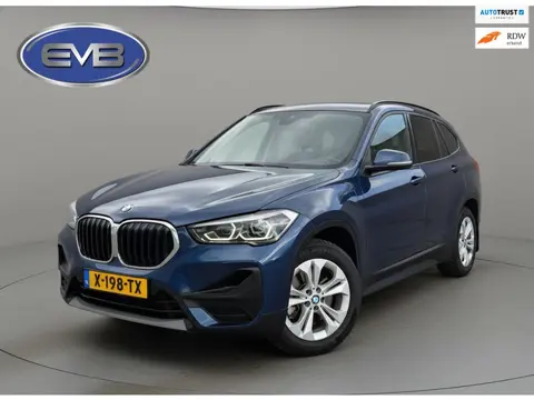 BMW X1 XDrive25e AUTOMAAT Executive, electrisch bedienbare achterklep,dab,stoelverwarming, led verli