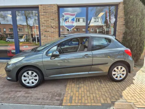 PEUGEOT 207 1.4 16V 3 DRS.