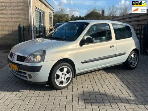 Renault Clio 1.2 Extreme | rijd en schakelt | lange apk | gewoon goedkoop rijden !