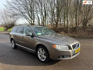 Volvo V70 2.5 FT Summum |Automaat | APK 03-2027