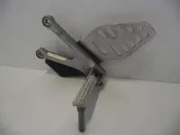 Main step holder left Yamaha YZF R6 2006 - 2007