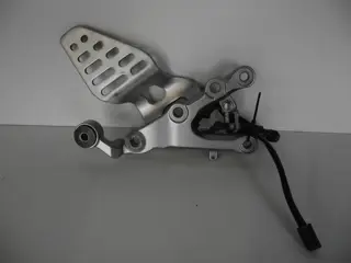 Main step holder right Yamaha YZF R6 2008 - 2009