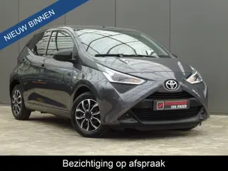 Toyota Aygo 1.0 VVT-i x-fun * EXTRA GETINT GLAS * VOLLE TANK !!