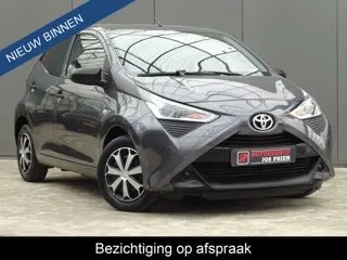 Toyota Aygo 1.0 VVT-i x-fun * EXTRA GETINT GLAS * VOLLE TANK !!