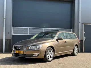 Volvo V70 2.0 D2 Inscription Edition bj.2015 Navi|Trekh|Opendak|Nap.