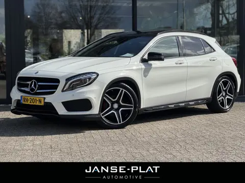 Mercedes-Benz GLA 200 AMG | Pano | Leder | Camera |