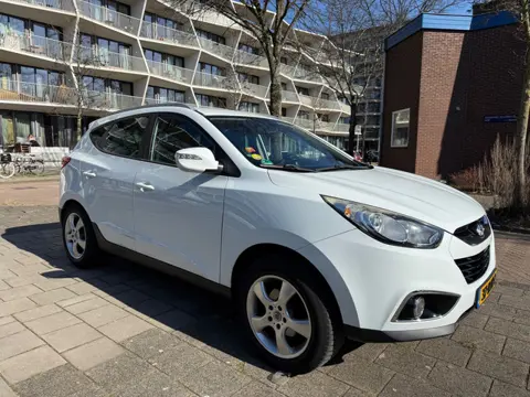 Hyundai Ix35 2.0i Business Edition Leder Cruise Snow White
