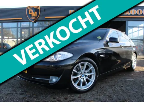 BMW 5-serie 520i High Executive | Leer | Camera | Stoelverwarming