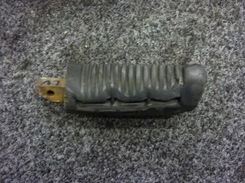 VOETSTEUN LINKS Suzuki GS 500 E 1989 - 2001