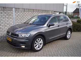Volkswagen Tiguan 2.0 TSI 4Motion Comfort Line Business Autom Navi Camera Adaptieve Cruise Clima Sto