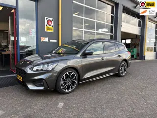 Ford Focus Wagon 1.5/182 pk ST Line Business Automaat