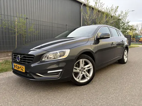 Volvo V60 2.4 D6 AWD Plug-In Hybrid Summum / DEALER ONDERHOUDEN / AUTOMAAT / SCHUIFDAK