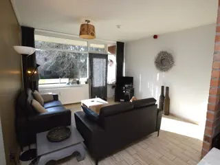 Zonnig en licht appartement met balkon aan tuinzijde bij De Koog