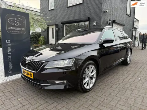 Skoda Superb Combi 1.4 TSI Automaat /Panodak /Camera / Led/ Cruise