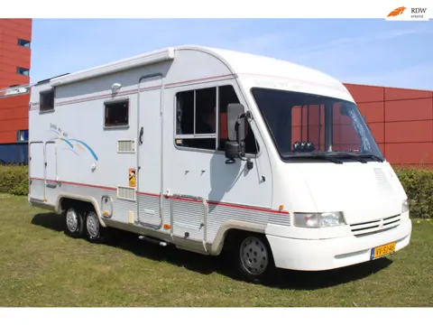 Frankia 2.5 Tdi ,(motor) Airco, Cruise Control, B-rijbewijs.