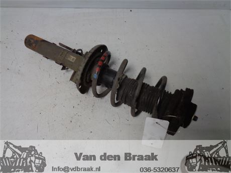 Volkswagen Polo 1.4 16V 2001-2009 Schokbreker voorzijde