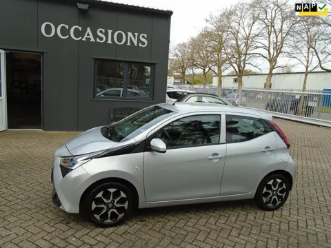 Toyota Aygo 1.0 VVT-i x-fun