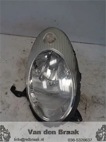 Nissan Micra K12 2003-2007 Koplamp rechts