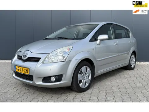 Toyota Verso 1.8 VVT-i Sol 7p. Airco Navi Automaat Nieuw APK