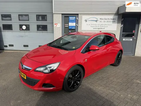 Opel Astra GTC 1.4 Turbo Design OPC Edition