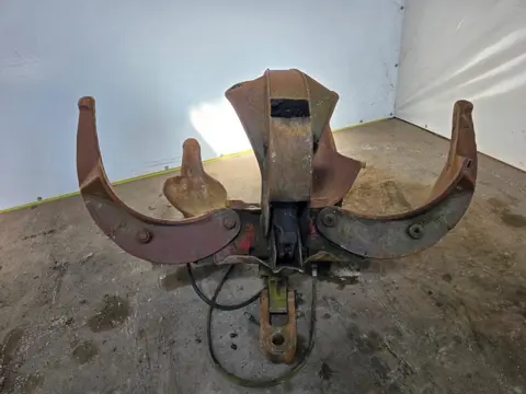 Diversen Poliepknijper Poliepknijper – Grijper – Kraan Grijper – Sloop / Recycling – Heavy Duty PM29