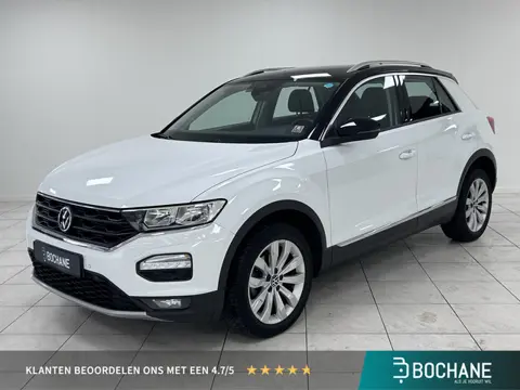 Volkswagen T-Roc 1.0 TSI Style Business TREKHAAK | NAVIGATIE | PARKEERSENSOREN VOOR-EN ACHTER