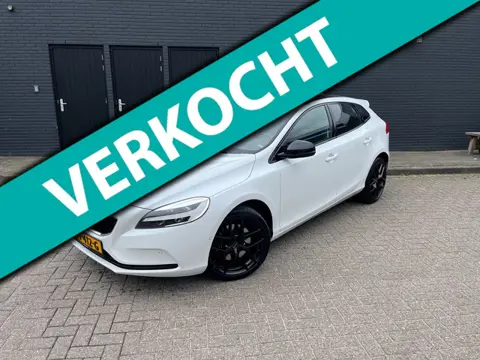 Volvo V40 1.5 T3 Dynamic Edition Automaat Pano Leer Harman Kardon Camera