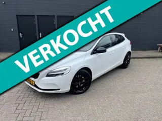 Volvo V40 1.5 T3 Dynamic Edition Automaat Pano Leer Harman Kardon Camera