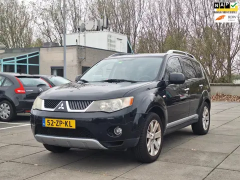 Mitsubishi Outlander €4150,-2.4 Instyle Automaat 7Pers 4X4 VOL