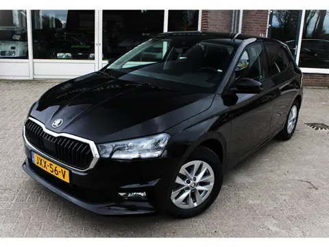 Skoda Fabia 1.0 TSI Carplay, Volledig digitaal, Achteruitrijcamera, NAVI, Stoelverwarming, CC, LED, 