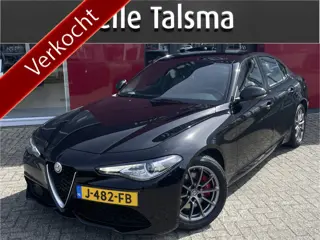 Alfa Romeo Giulia 2.0T Super 200 PK | Veloce interieur/exterieur | Trekhaak afn. | Volledig dealer o