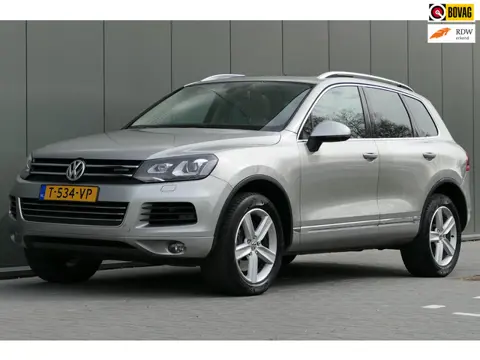 Volkswagen Touareg 3.0 TSI Hybrid Highline Youngtimer Pano